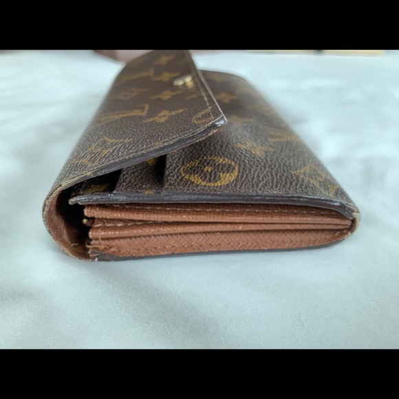 Authentic Louis Vuitton Wallet - Picture 8 of 9